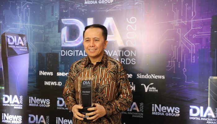 Dirjen Keuangan Daerah Agus Fatoni Terima Penghargaan Digital Innovation Award 2026